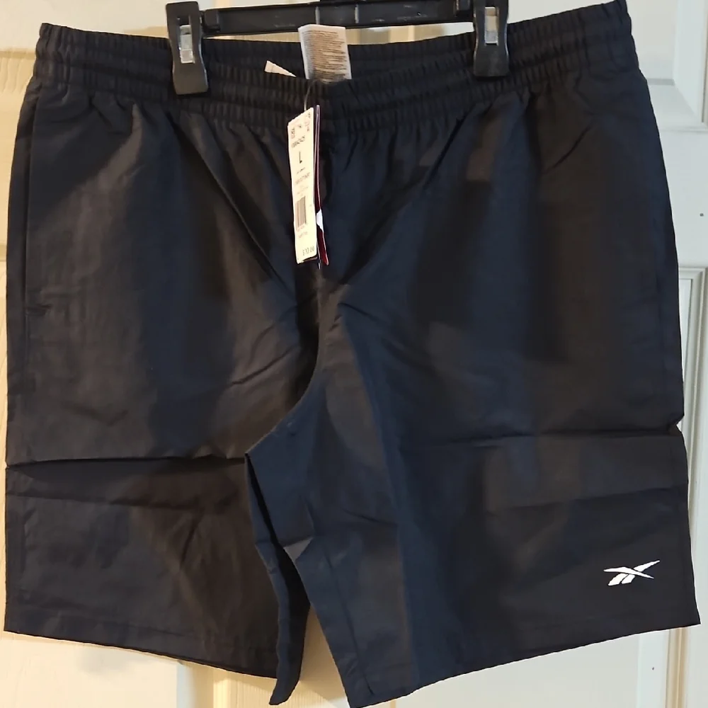 REEBOK MEN'S ID TRAIN UTILITY SHORT: BLACK: NEW WITH TAGS: SIZE L